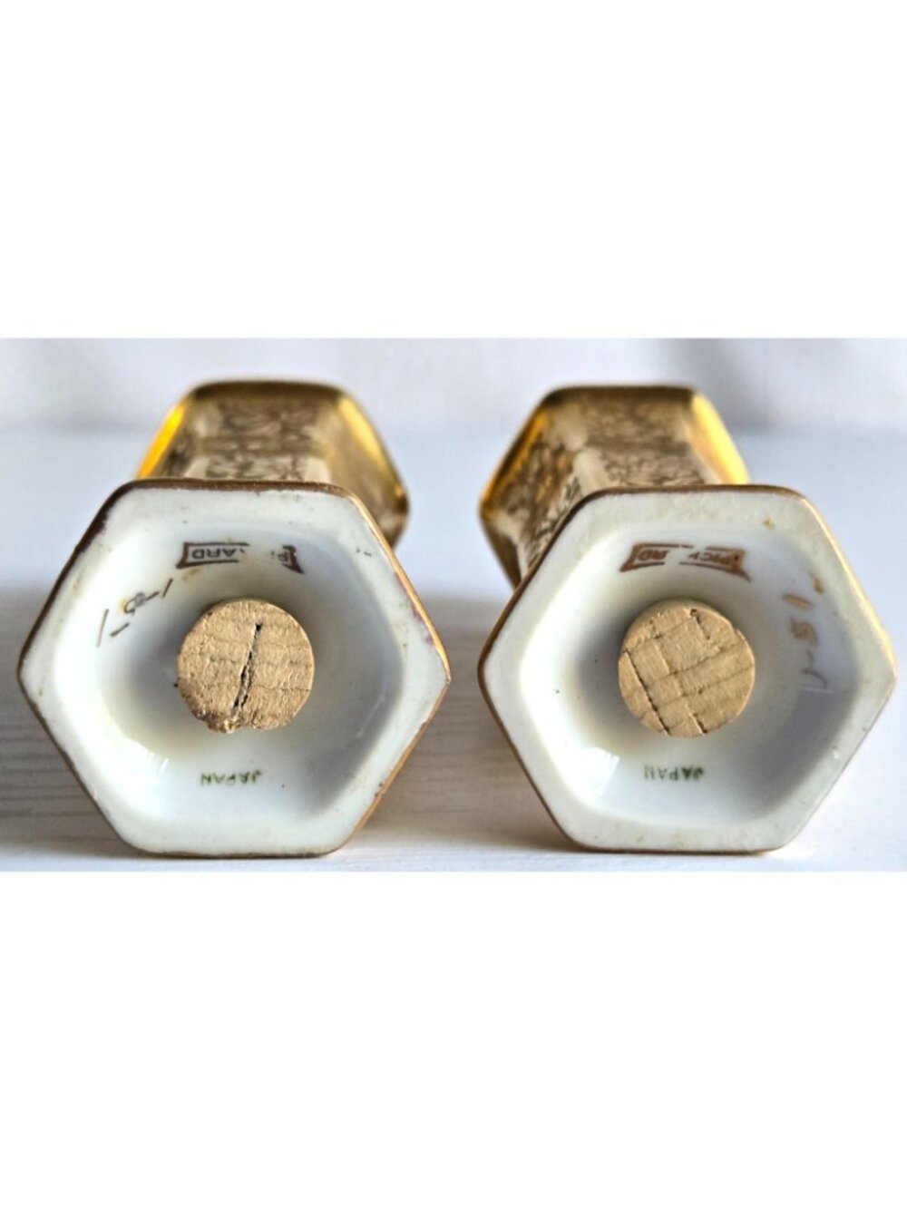Gilded Ceramic Salt & Pepper Shakers 5.5" Tall & 4" Tall Japan Lot of 4 VTG - Picture 8 of 9